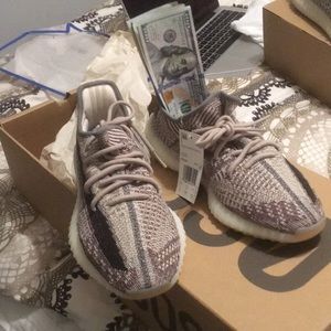 Adidas Yeezy 350 V2 Zyon (Deadstock)